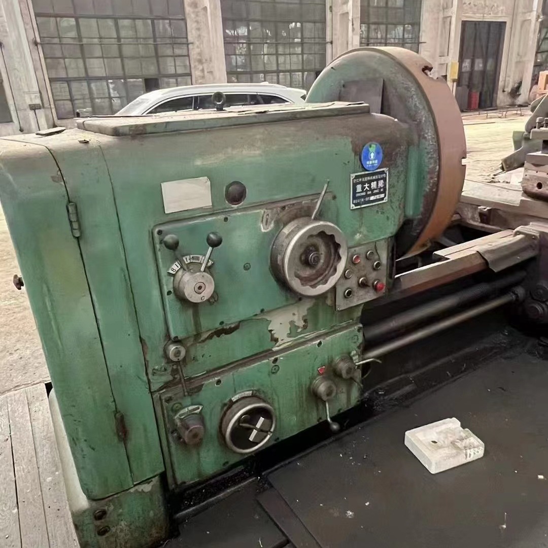 转让二手星火CW61100x8米卧式车床电机功率22主轴转速315