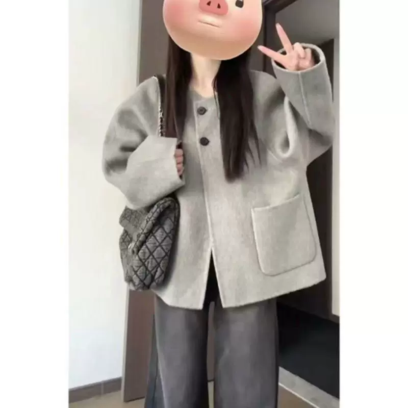 Short demi-season coat, long-sleeve