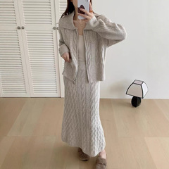 韩系复古温柔风针织套装女秋冬加厚翻领麻花开衫上衣半身裙两件套