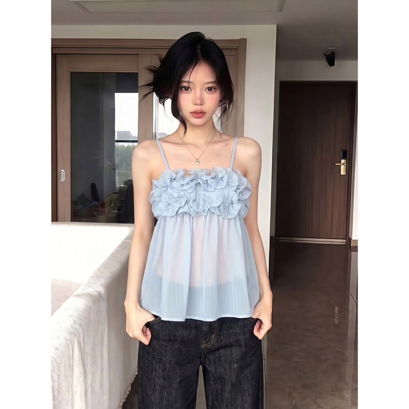Spring and Summer Structured Lace Design Slightly Sheer Top with a Vacation Vibe, Lazy Elegance, Fluffy Adjustable Camisole for Women Spring and Summer Structured Lace Design Slightly Sheer Top with a Vacation Vibe, Lazy Elegance, Fluffy Adjustable Camisole for Women