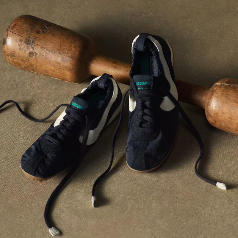 High-End Version Jacquemus Moon Thin-Soled Waffle Shoes for Men, Casual Biscuit Shoes for Women, Runway Style British Moon Shoes High-End Version Jacquemus Moon Thin-Soled Waffle Shoes for Men, Casual Biscuit Shoes for Women, Runway Style British Moon Shoes