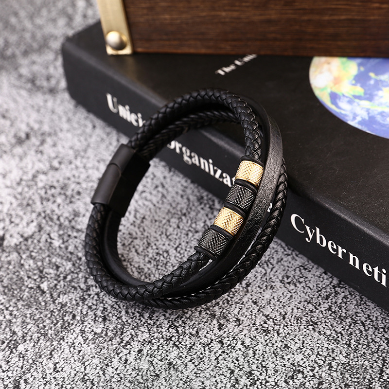 Simple Style Solid Color 316 Stainless Steel  Pu Leather Plating Men's Bangle Men Cord & Leather Bracelets display picture 1