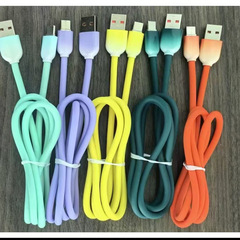 メーカーはシングルヘッド液体シリカゲルtpyec充電ケーブルを供給しています。