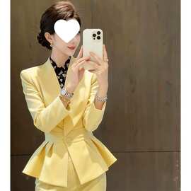 黄色收腰西装外套女2026新款正式场合轻奢感职业两件套装秋季