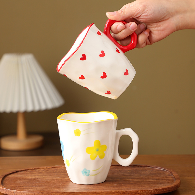 Inswind mano pequeña fresca flor cerámica pintada a mano creativa mano regalo taza de marca esmaltada taza de café de color leche