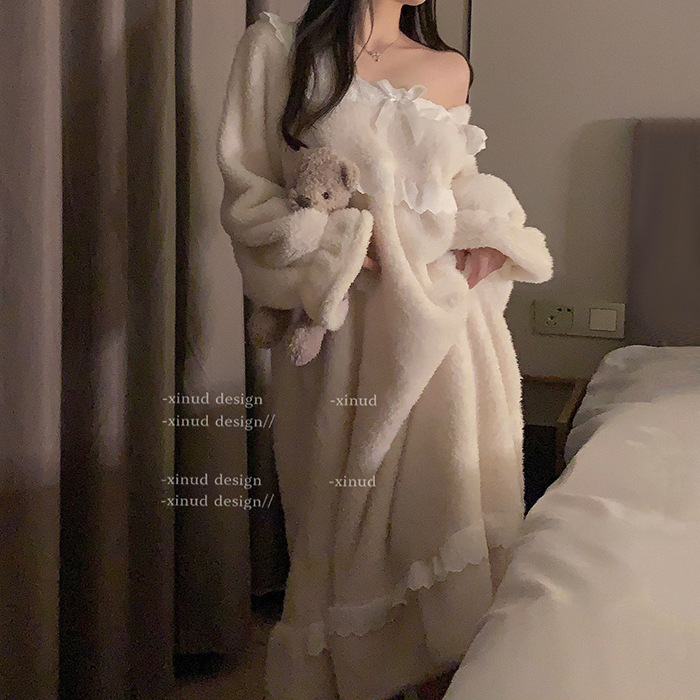 Otoño e Invierno camisón de franela vestido de longitud media de las mujeres avanzado pijamas de encaje sexy dulce terciopelo coral princesa homewear