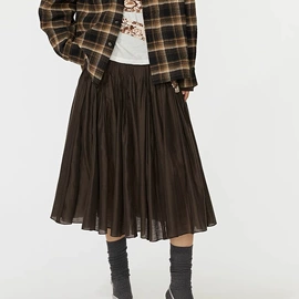 连衣裙;时尚休闲套装;休闲裤