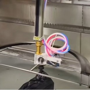 Source Manufacturer Customized Fully Automatic High-Efficiency Car Parts Spray Painting Assembly Line | Save the Cost of Man Power