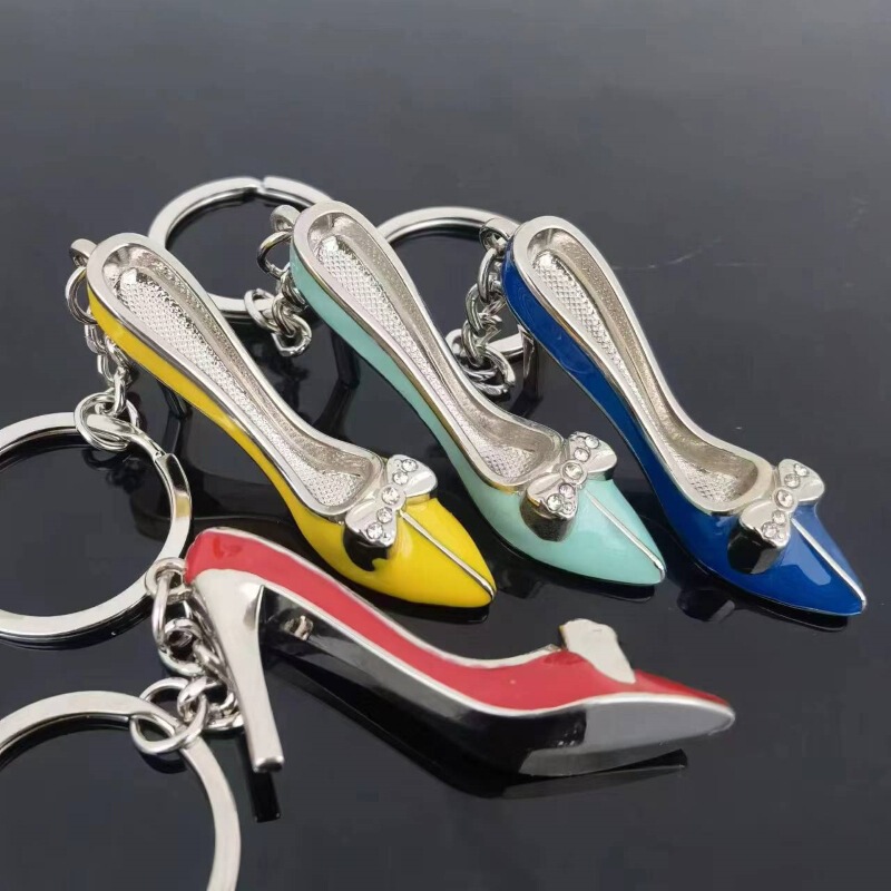2022 new European and American fashion key chain simulation ladies Red Yellow blue high heels key chain pendant