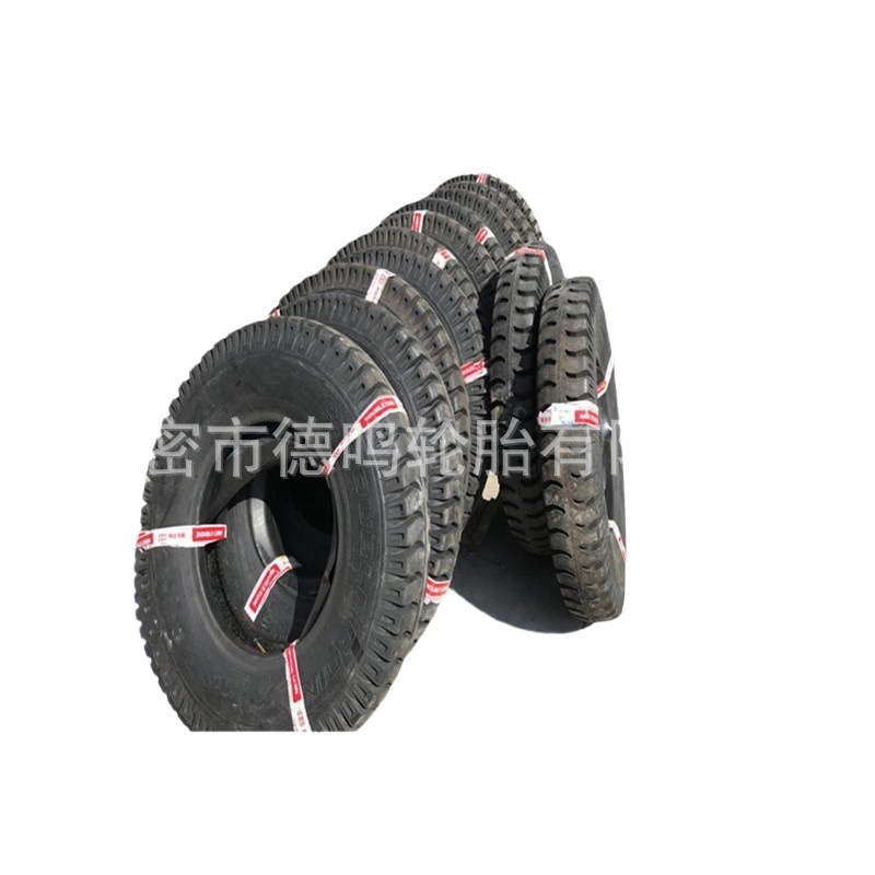 825/9.00/1000/1100/1200-20 neumático de nylon para camiones ligeros 900-20 neumático de patrón de garra