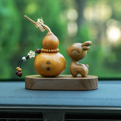 Natural Rosewood Deer Car Ornaments Safe Gourd Car Ornaments Walnut Base Center Console New Style (Car ornaments) - natural-gourd-safe-style-plum-blossom-pendant-green-sandalwood-deer-walnut-base