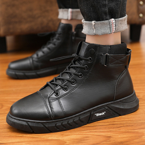 Hot-selling plus-size trendy Martin boots for men—British-style men's boots, high-top casual leather boots for men.
