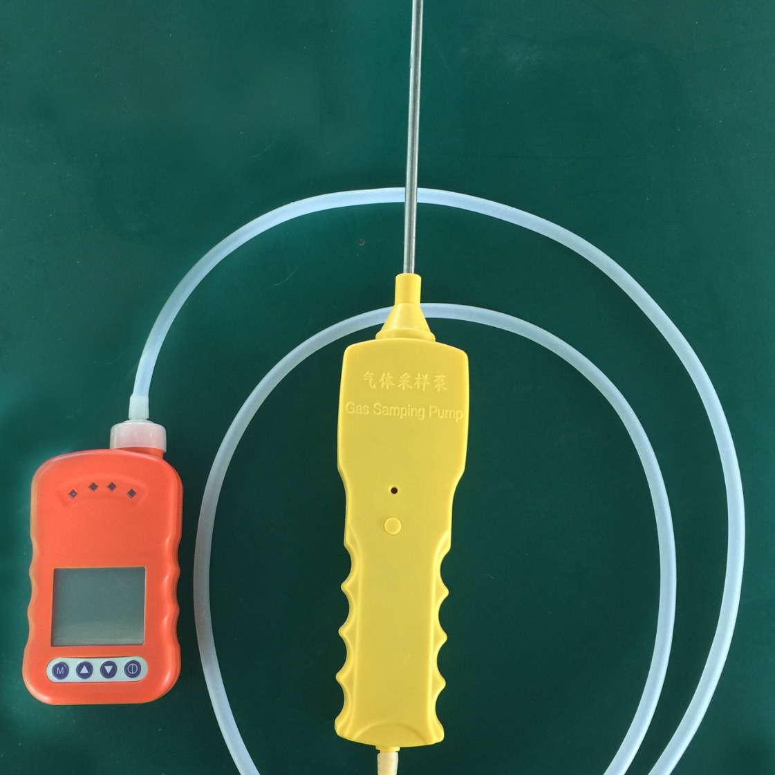 外置泵式正己烷检测仪 检测容器内角落正己烷气体浓度 报警器