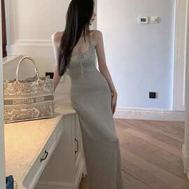 系带浅灰色修身掐腰版型长款吊带连衣裙女薄款甜辣