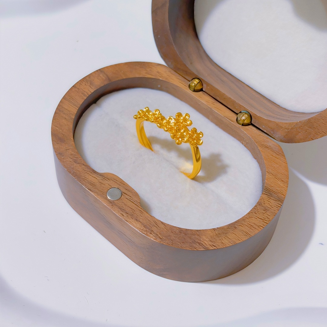 Golden osmanthus ring