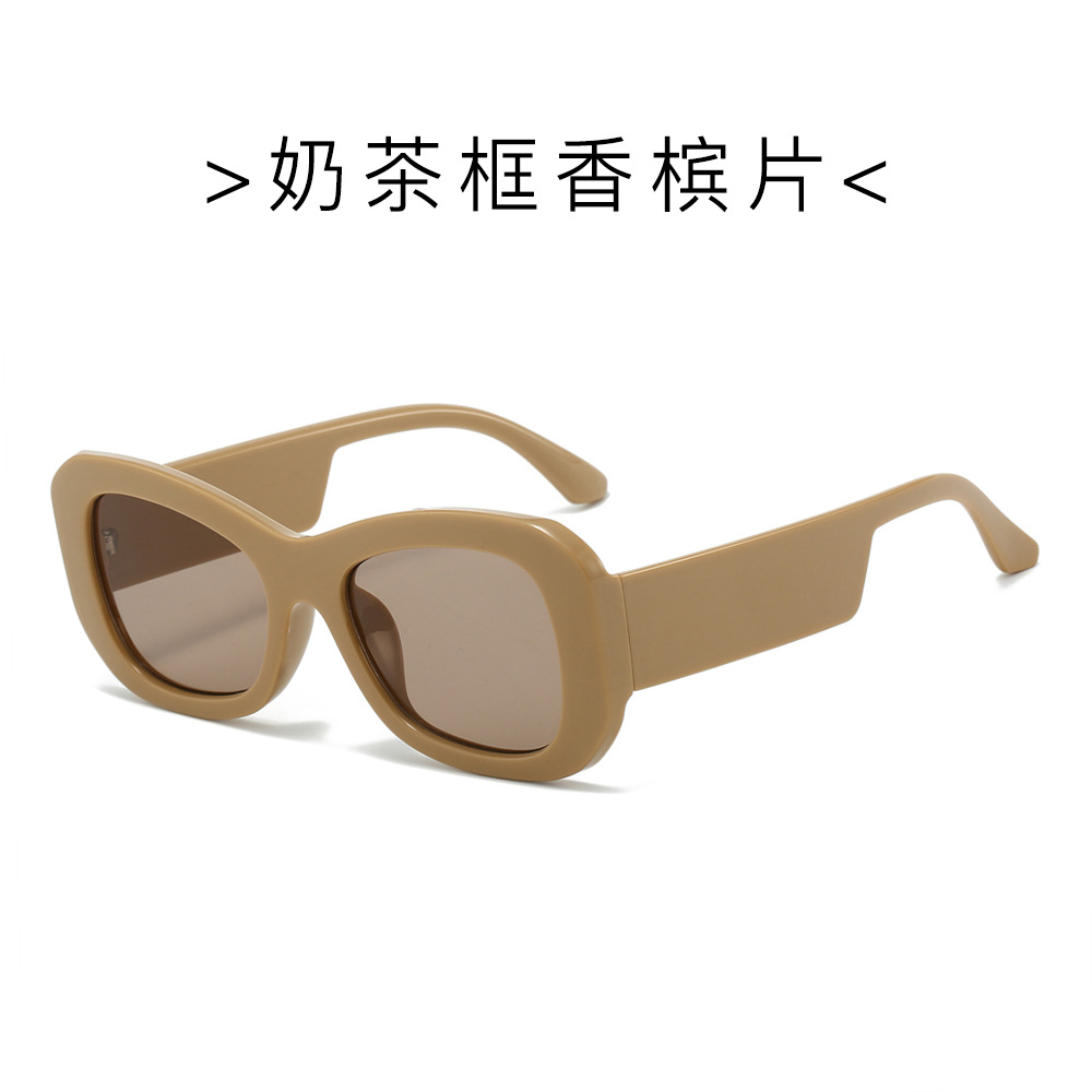 Frame de té con leche en rodajas de champán