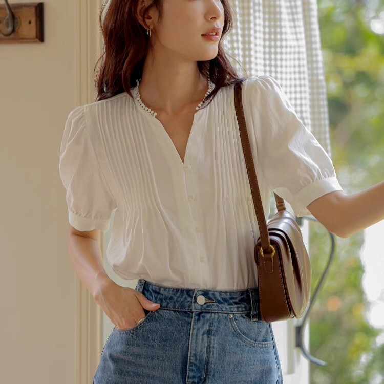 Summer Women's Clothing 2026 New Style Professional V-Neck Short-Sleeve White Shirt for Women, Summer Puff Sleeve Chic Top Blouse