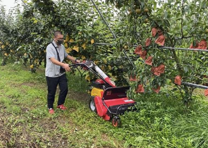 日本筑水MH60田园管理机 手扶式割草机 自走式轮式割草机