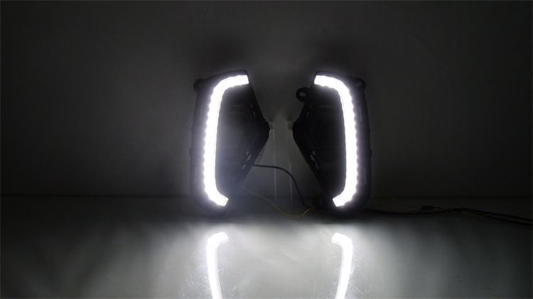 Suitable for 23-24 Rav4 Special Daytime Running Lights Rav4 Daytime Running Lights Led Fog Light Frame Modification Flow