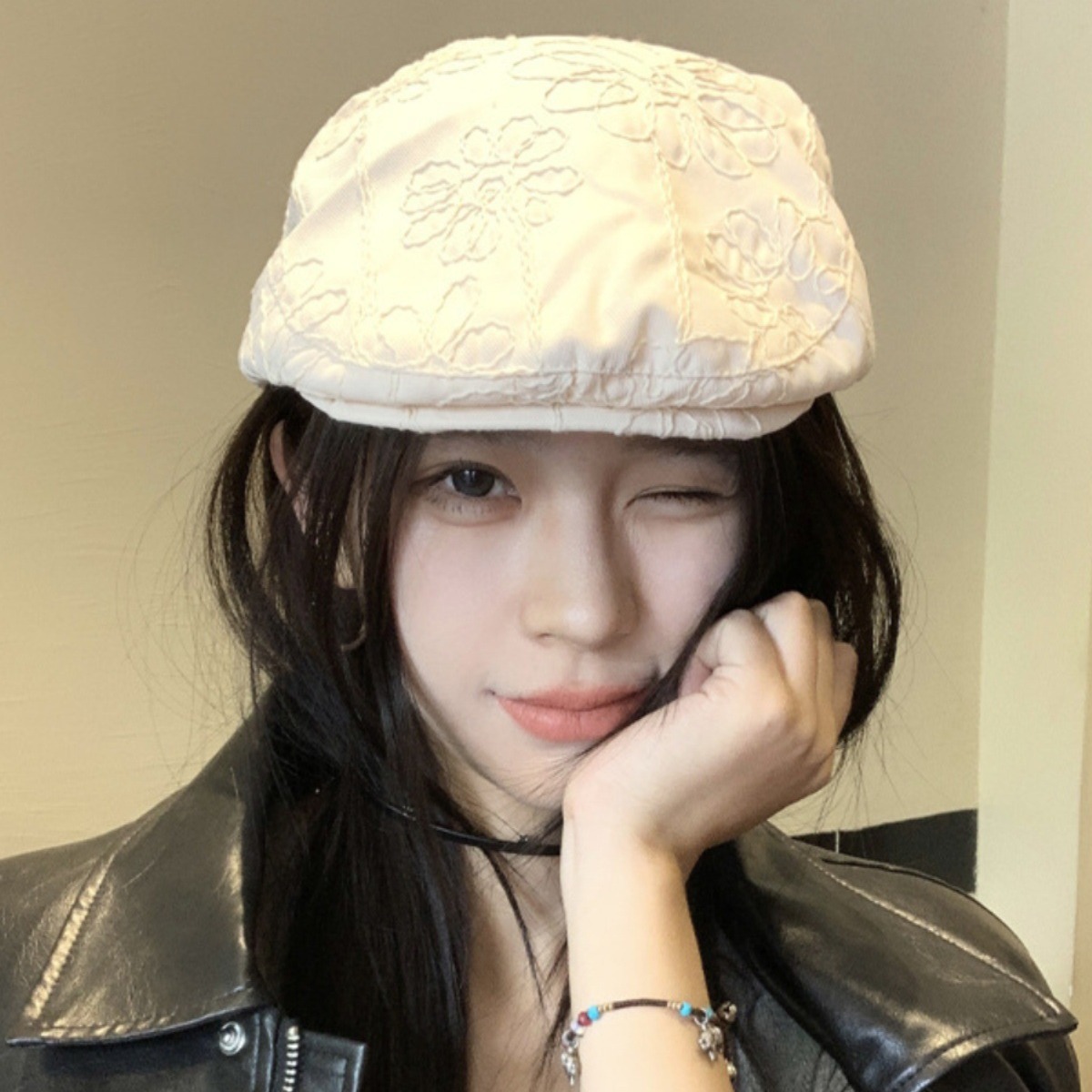 Diseño de nicho retro flor bordada gorra de avance ins blogger con 24 nuevas gorras de moda de mujer