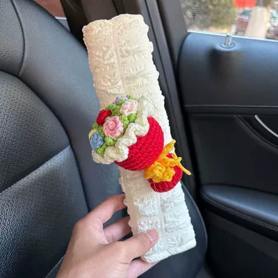 Cartoon Cute High-End Car Interior | Seat belt shoulder pad - red-rose-puff-shoulder-cover-no-specifications