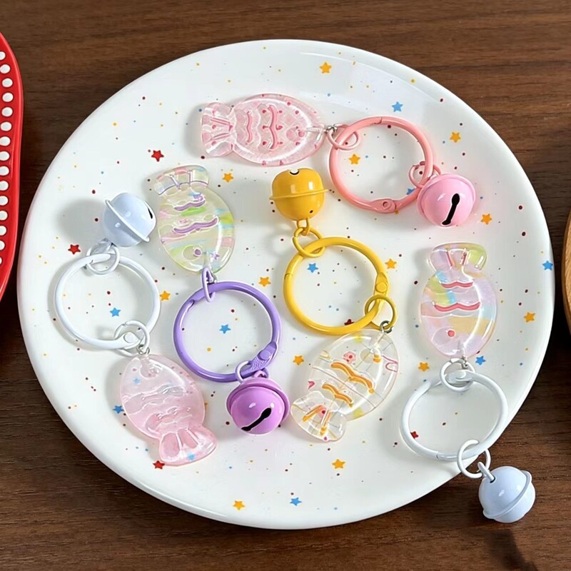 Creative transparent small fish keychain ring pendant cute DIY bead pendant accessory decoration wholesale Creative transparent small fish keychain ring pendant cute DIY bead pendant accessory decoration wholesale
