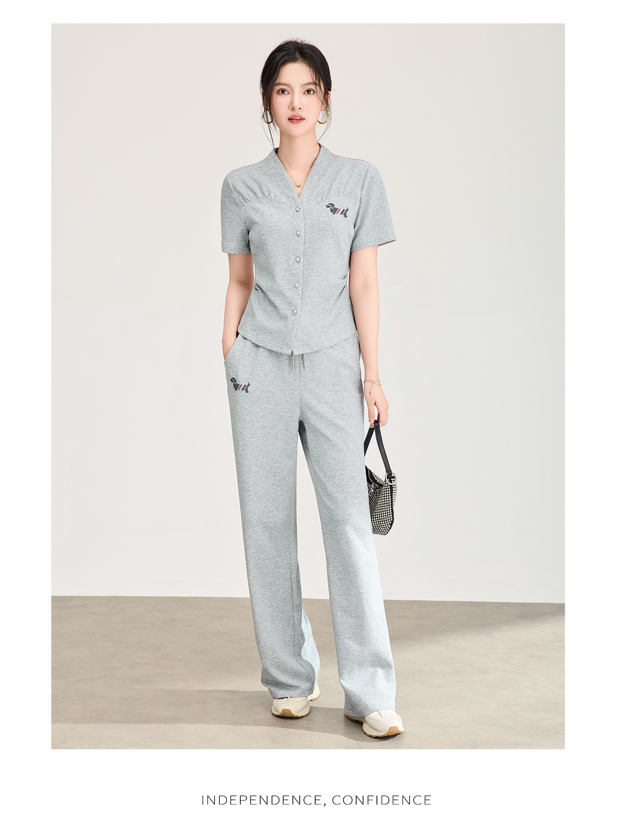 Bộ thể thao nữ mùa hè áo thun cổ tròn tay ngắn + quần ống rộng cao cấp — màu xanh navy chi tiết 18