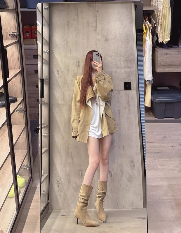 美拉德靴子女细高跟2025新款卡其色尖头褶皱显瘦中筒堆堆靴|undefined