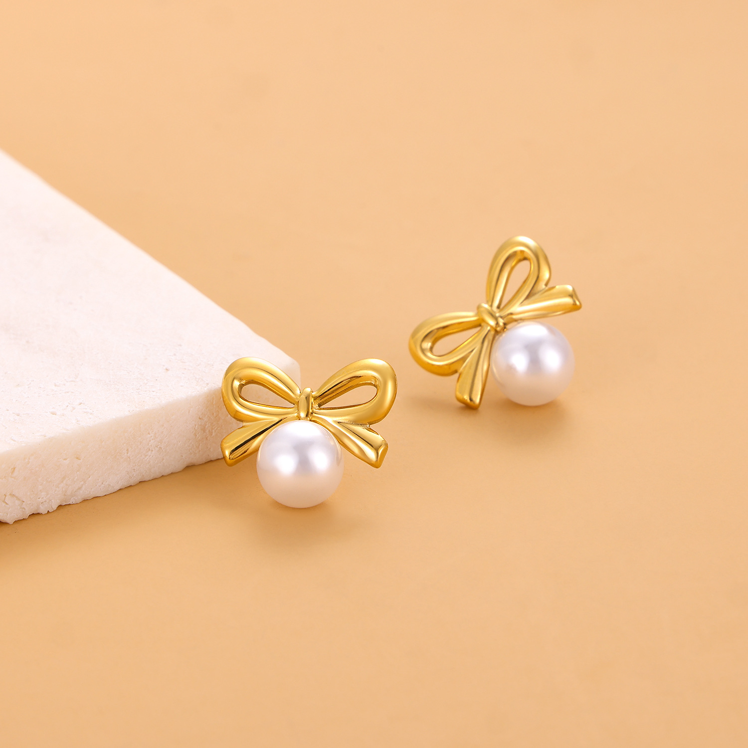 8g Weight 304 Stainless Steel Ear Needle Material Ear Studs Classification 1 Pair Quantity Holiday, Daily Occasion 304 Stainless Steel Material Bow Knot Pattern All Seasons Season Women's Gender Plating Design Elegant, Simple Style Style 1 Pair Elegant Simple Style Bow Knot Plating 304 Stainless Steel Ear Studs 9