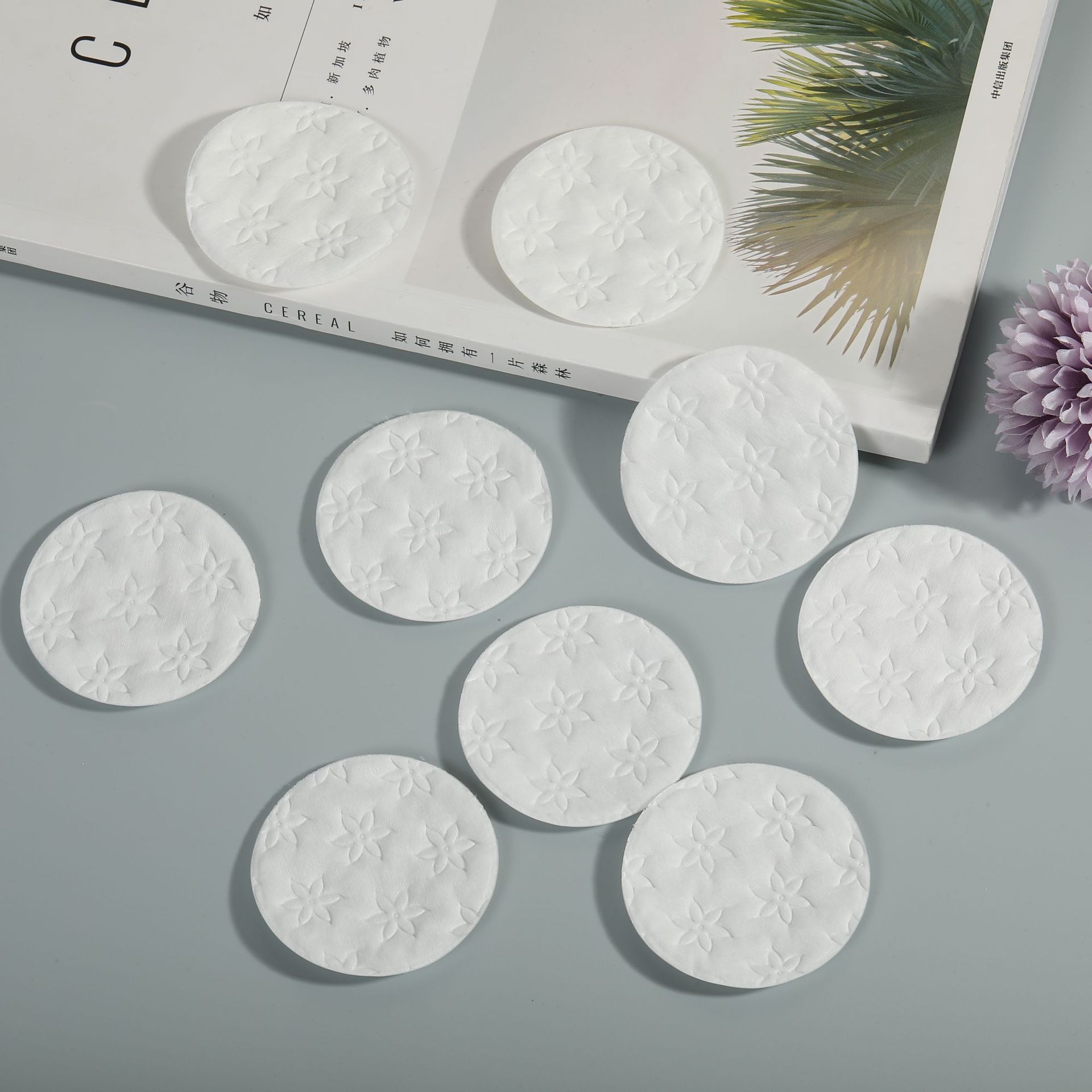 Fábrica de procesamiento a medida 100 piezas de algodón de maquillaje de doble efecto blanco húmedo al por mayor