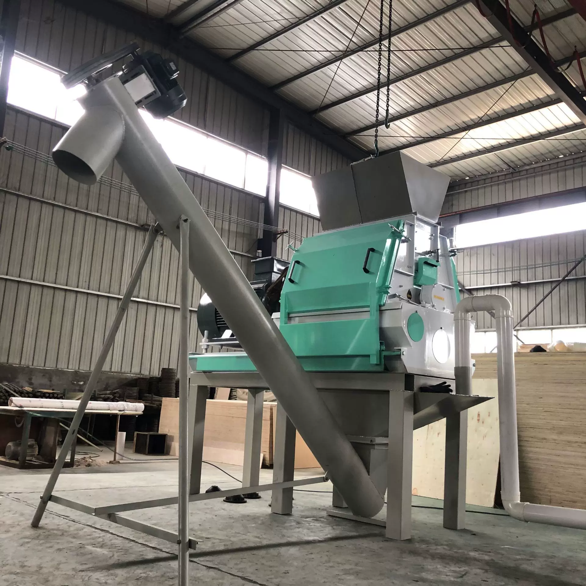 牛羊饲料水滴型粉碎机养殖场动物饲料粉碎设备粒度均匀粗细可调