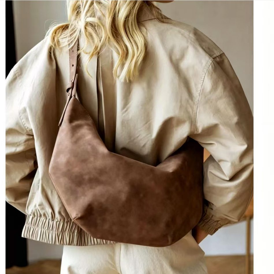 Cross-border Large-capacity Women's Bag 2026 New Retro Niche Design Single-shoulder Crossbody Bag Commute Tote Bag