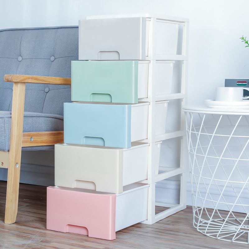 オフィスのデスクトップの収納箱は簡単です。プラスチックの小さい引き出し式の収納棚です。|undefined