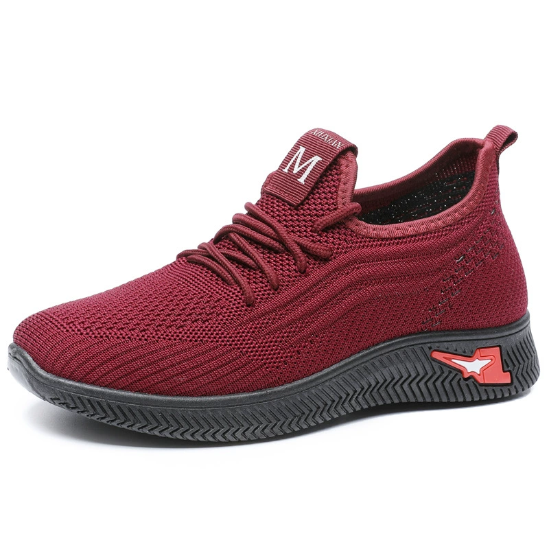 Old Beijing cloth shoes for women in spring and autumn low heels for women in women's shoes breathable and versatile middle-aged and elderly walking shoes manufacturer one-piece delivery