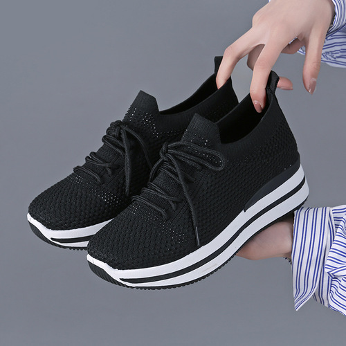 Factory direct sales casual sports shoes  spring new style fly knitted mesh foreign trade women's shoes fashionable and versatile socks shoes