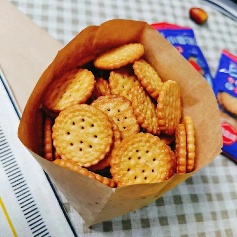 解馋日式散装办公室零食小吃休闲食品小园茶点饼小圆饼干海盐整箱|undefined