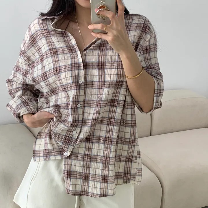 Korean Style Chic Versatile Plaid Loose Casual Shirt 2026 Autumn New Retro Oversized Long-Sleeved Top for Women Korean Style Chic Versatile Plaid Loose Casual Shirt 2026 Autumn New Retro Oversized Long-Sleeved Top for Women