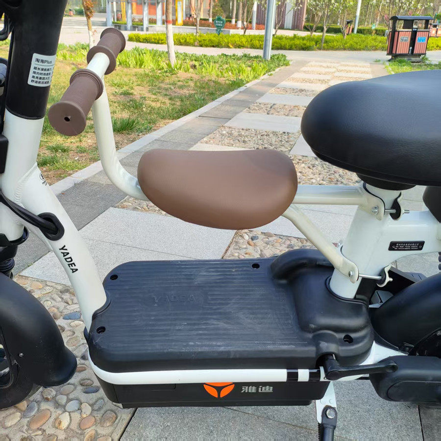 Aima Ya Xinri Electric Scooter with Simple and Safe Front-Mounted Baby Seat for Infants and Young Children
