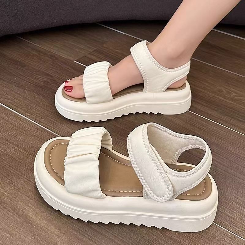 Sandalias de cuero suave de fondo grueso para mujeres de verano 2026 nuevo velcro con falda anti-derrapante zapatos romanos