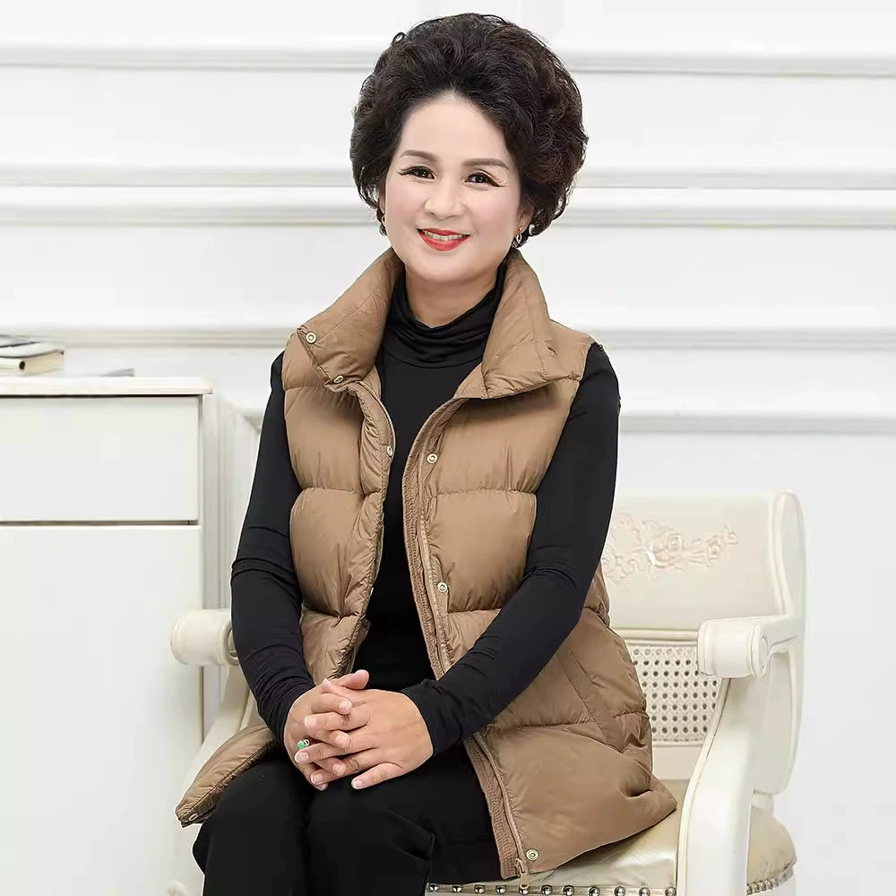 Средний и пожилой легкий 90 белых утиных пуховых жилетов