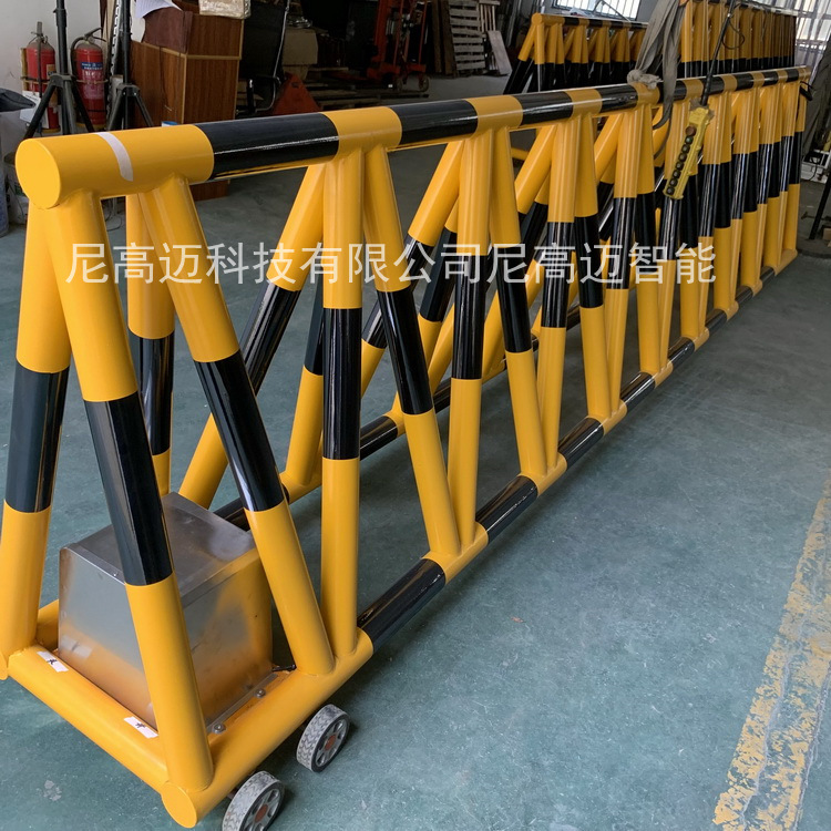 拒马交通挡车路障,电动拒马可移动隔离栏,遥控伸缩式拒马双层栅栏-阿里巴巴