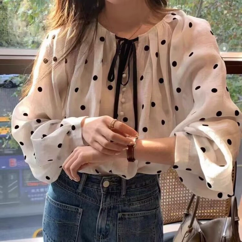 Весеннее платье нежный ветер 2025 сладкий и свободный дикий длинный рукав