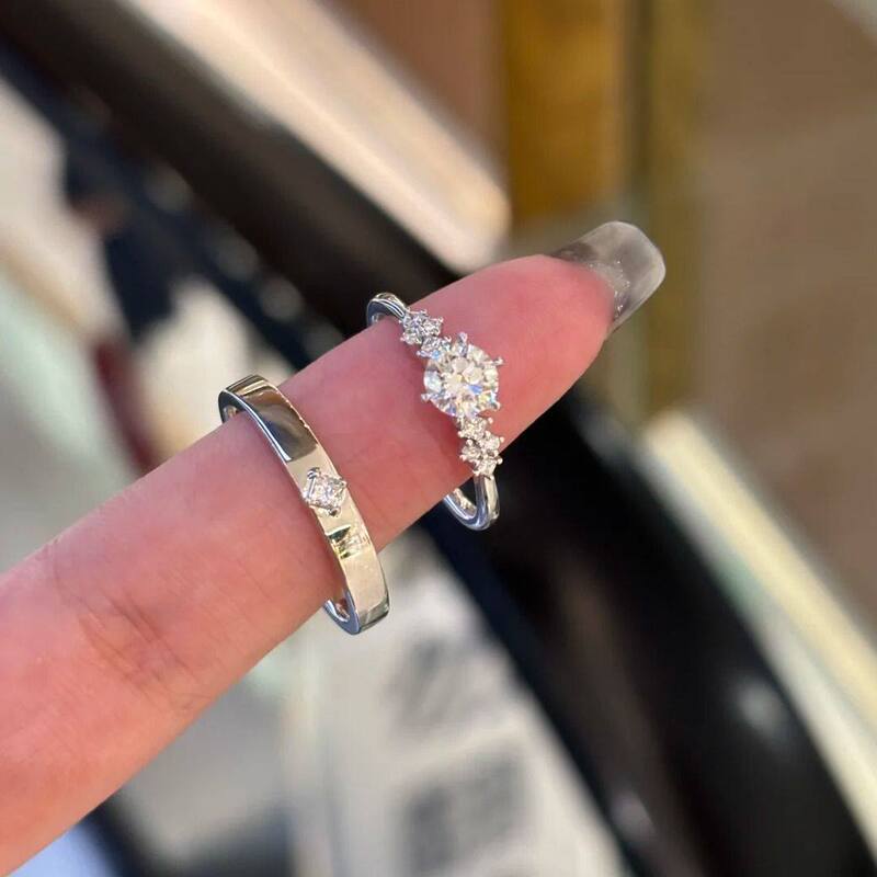 Berlin Love Letter Sparkling Diamond Couple Rings for Men and Women, Elegant and Luxurious, High-End, Unique, Versatile Open Rings