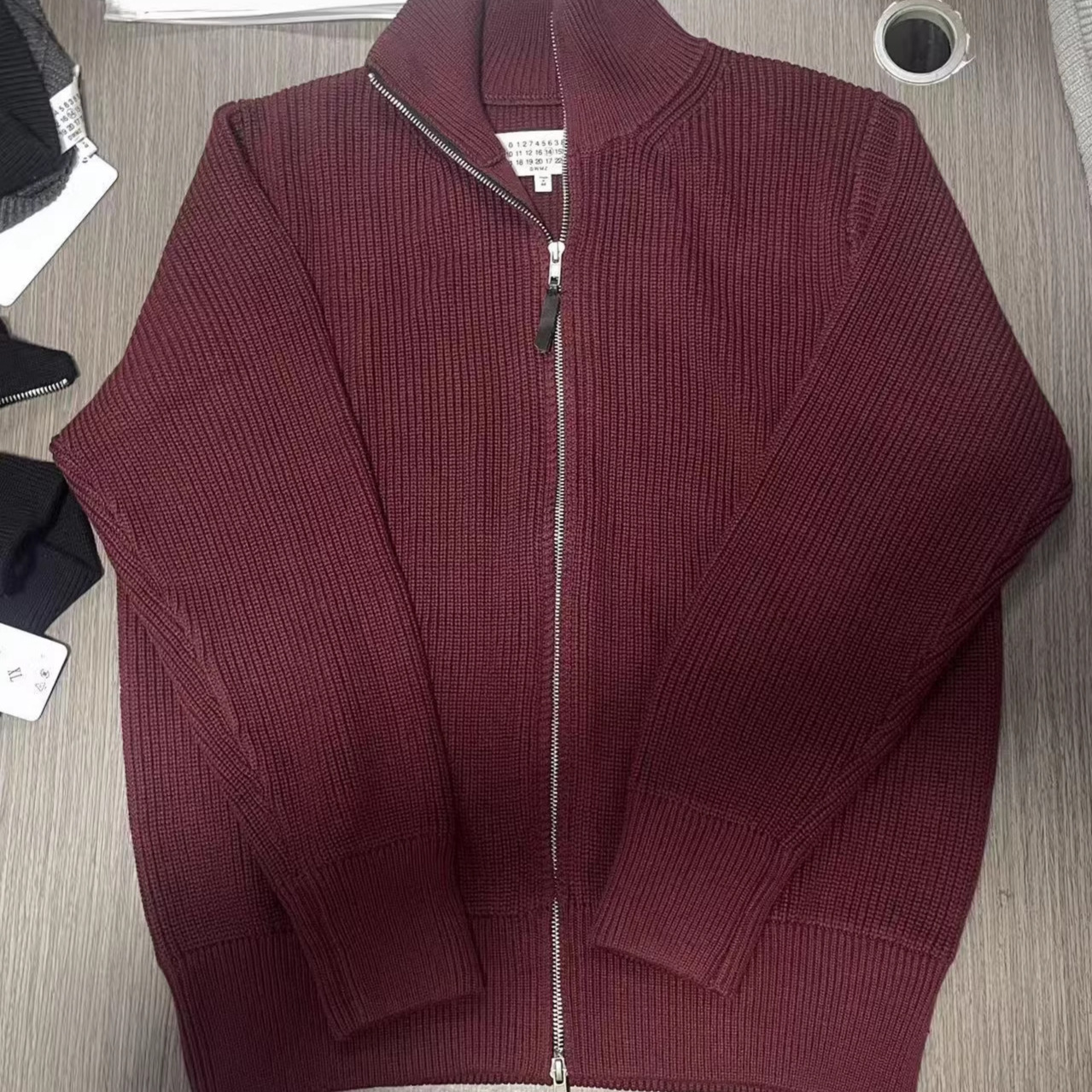 Majia High-End Version Half-High Collar Zip-Up Cardigan Sweater Coat in Majia Style, Unisex High-Weight Knitwear