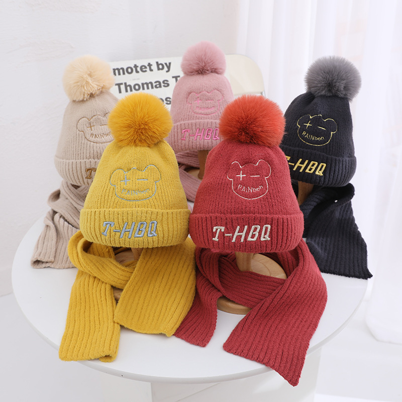 Children's Winter Knitted Hat And Scarf Two-piece Suit Wholesale display picture 4