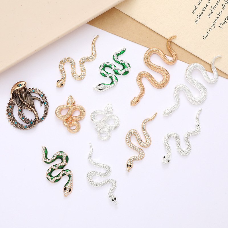 New diy zodiac snake accessories accessories personalized versatile zinc alloy snake accessories mobile phone shell beauty decoration