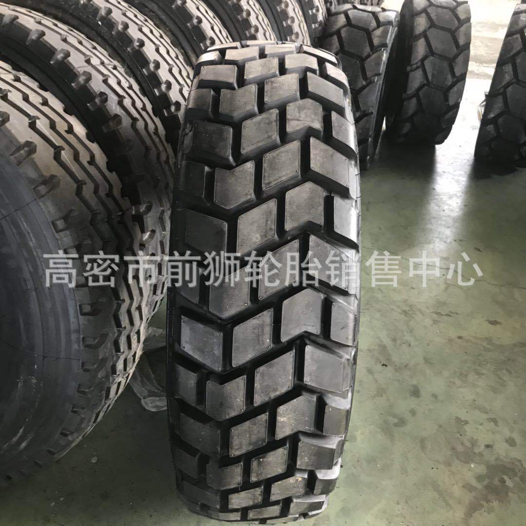 三角395 365 335 305/80 85R20越野轮胎拖车起重机吊车猛士车胎