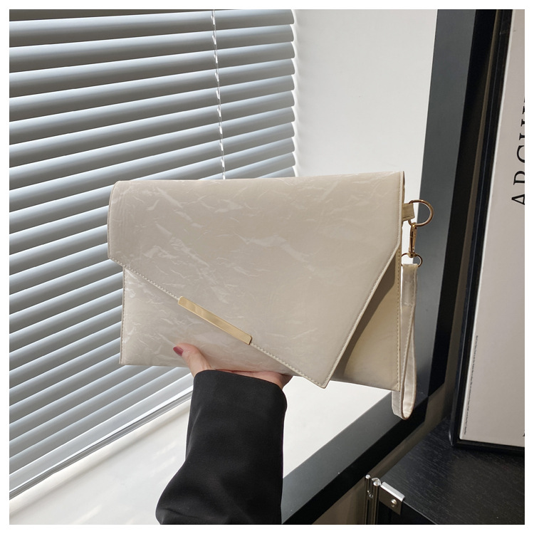 112g Weight Sewing Thread Fashion Element Magnetic Buckle Closure Type Top Handle Strap Type Envelope Bag Bags Type Office, Party Occasion Pu Leather Material Solid Color Pattern All Seasons Season Women's Gender Elegant Style Square Shape Pu Leather Solid Color Sewing Thread Square Clutches 19