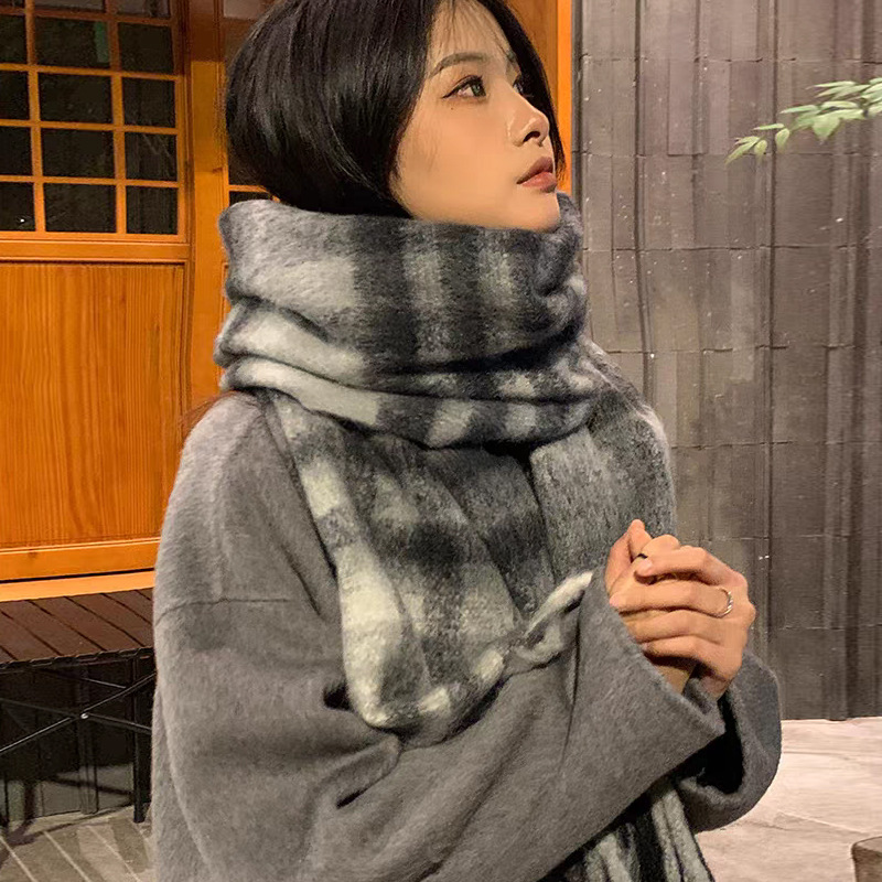 Circle Yarn Plaid Scarf for Women, Winter Faux Cashmere Warm Tassel Neck Scarf, Long Korean Style Couple Ins-Style Fashion