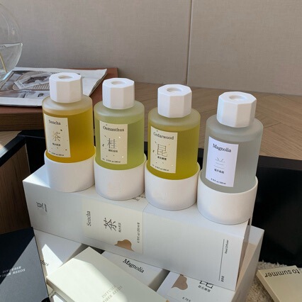 New Guanjia Fireless Rattan Essential Oil Aromatherapy Fragrance Gift Box Set Kunlun Boiled Snow/Yihe Golden Osmanthus New Guanjia Fireless Rattan Essential Oil Aromatherapy Fragrance Gift Box Set Kunlun Boiled Snow/Yihe Golden Osmanthus